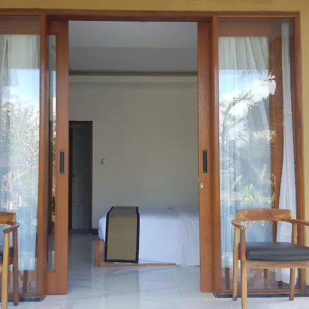 Ari Guest House Undisan Exterior photo